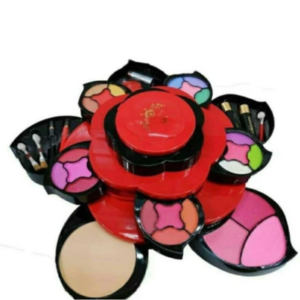 Dinilandai Maqbul Makeup Kit Model 8383